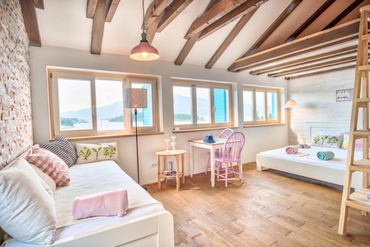 לומבארדה Eco Aparthotel The Dreamers'S Club מראה חיצוני תמונה